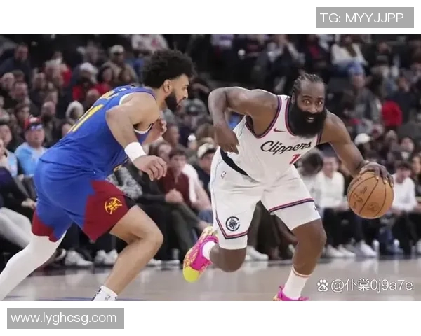 2016年NBA季后赛快船与勇士的激烈对决回顾与精彩瞬间分析