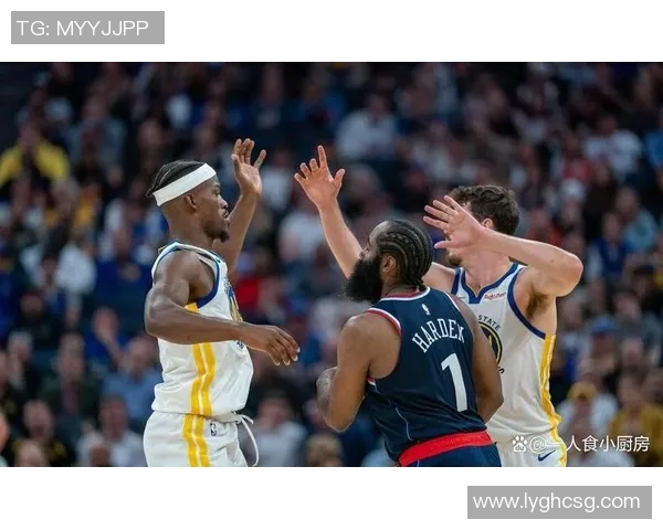 2015年快船与勇士精彩对决全场录像回顾与分析
